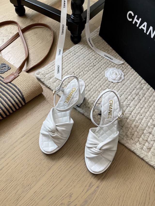 Chanel 25C Early Spring New Arrival Thick-Soled Platform Sandals! Top-Tier Versi