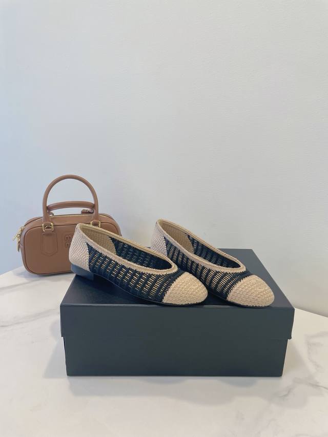 Chanel Chanel 25C New Princess-Style Flip-Flops, Small And Elegant,The Lustrous