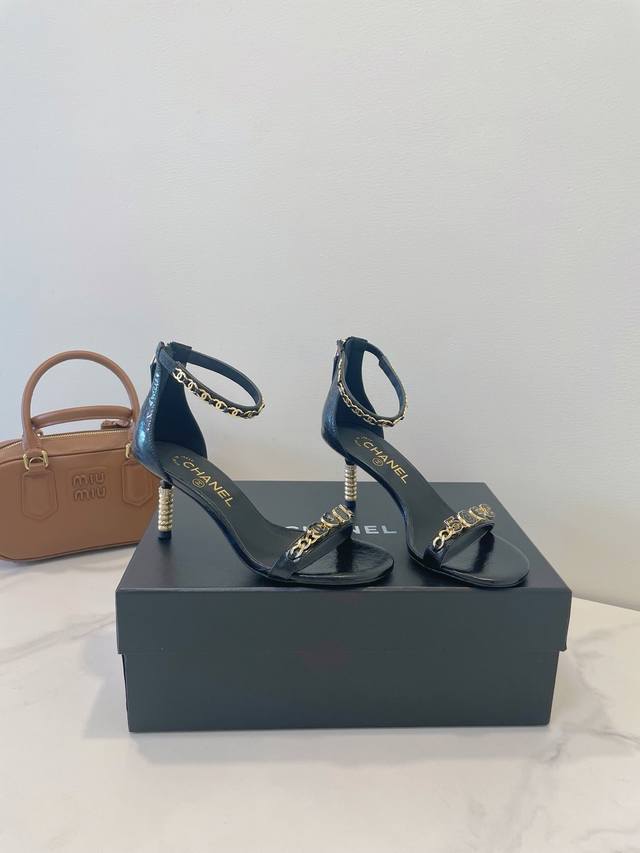 Chanel Chanel 25C New Model Princess-Style, Small Yet Elegant,The Entire Shoe Up