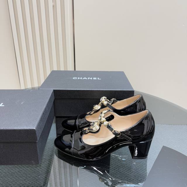 Chanel 25C Runway-Inspired Mary Jane Flats Simple Yet Sweet And Playful! 3D Embr