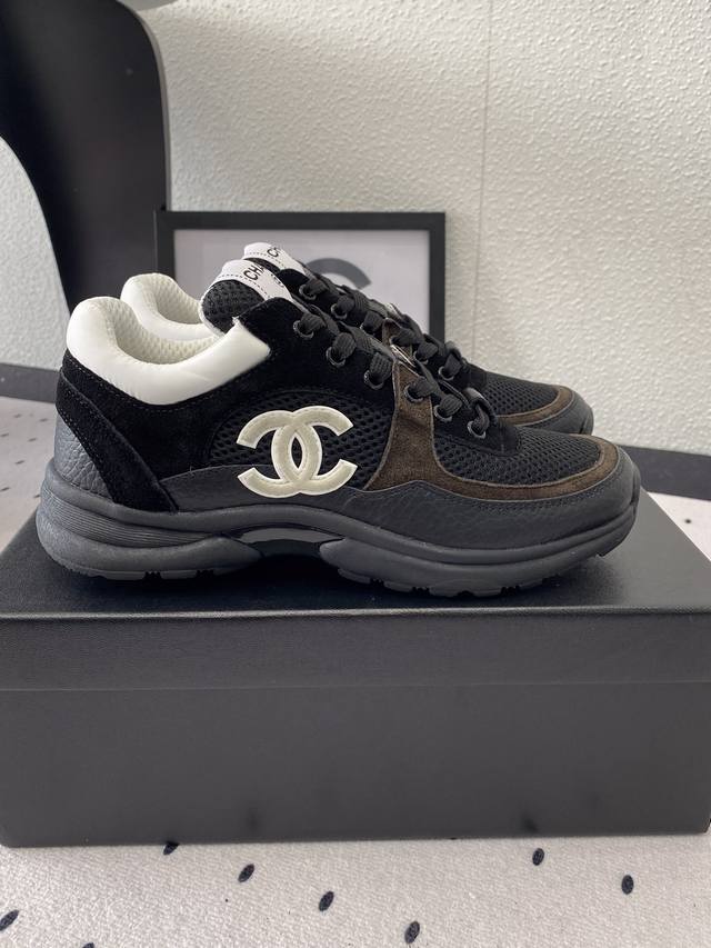 Men's Size 10 Chanel Classic Couple's Sports Shoes Authentic Store-Quality Versi