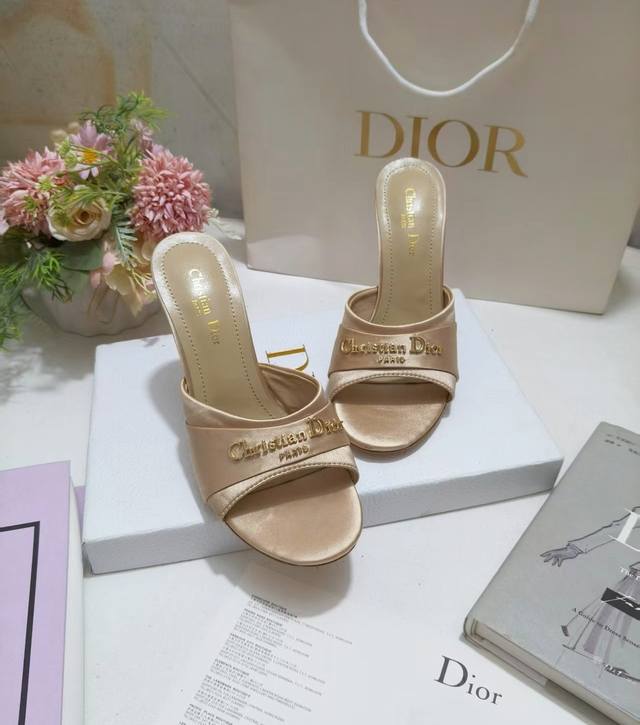 Factory Price Pp Leather Sole, Rubber 260 Sun Sandals, A New Piece From The Spri