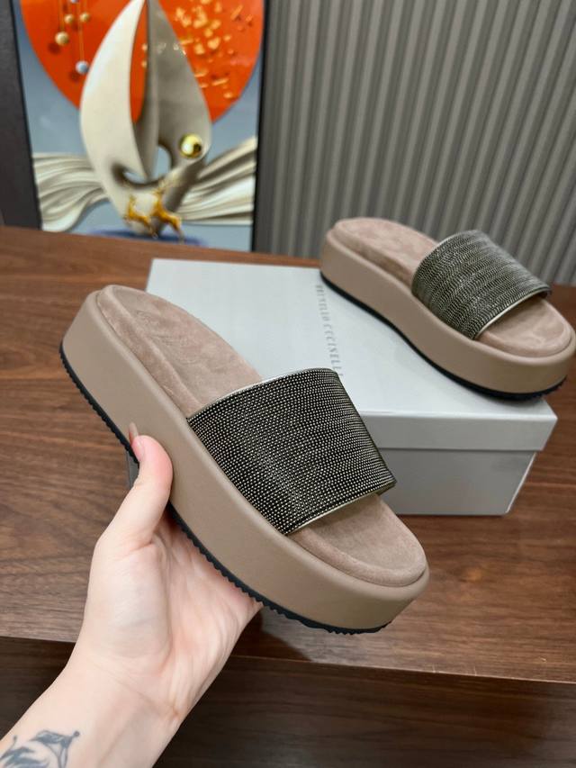 Brunellocucinelli. B C Half-Drag Height-Increasing Shoes New Arrival. Material: