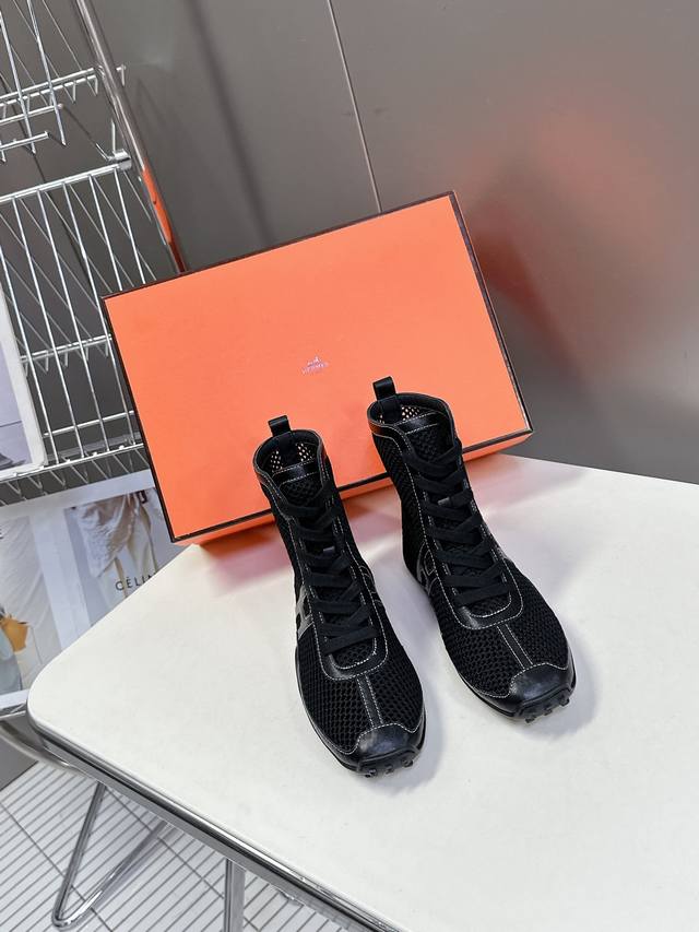 Hermes Spring/Summer Show Model Training Mesh Shoes Recommended By Major Influen