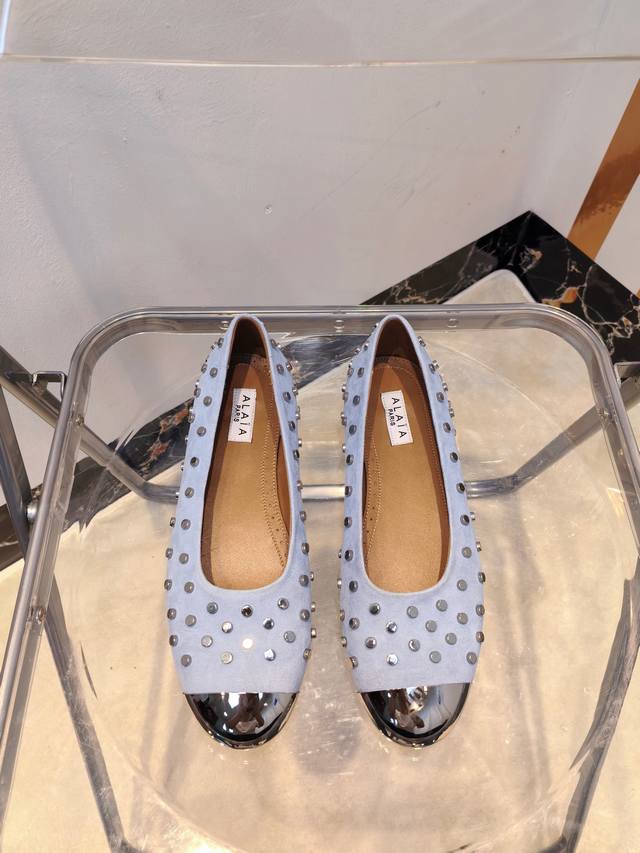 2025 Alaia New Nail-Head Iron Toe Ballet Flats Upper: Custom-Made Sheepskin Lini