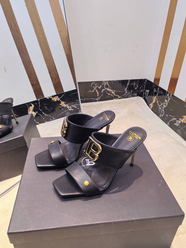 Factory P, * Balmain 2025 Spring/Summer Latest Runway Metal Buckle High-Heel Sli