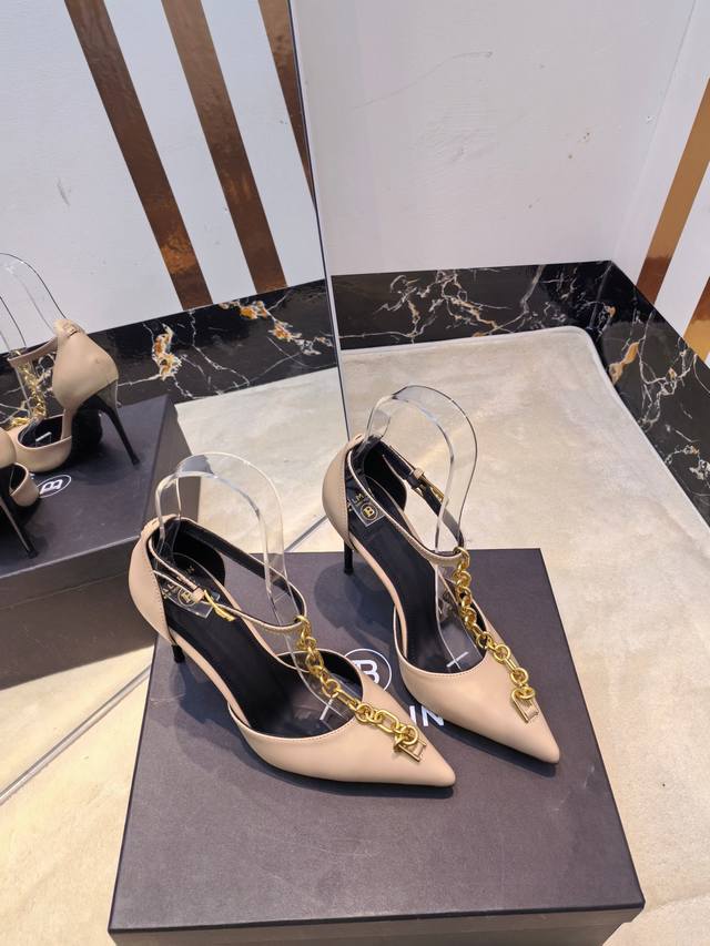 Factory P, * Balmain 2025 Spring/Summer Latest Runway Chain-Detail Hollow-Heel S