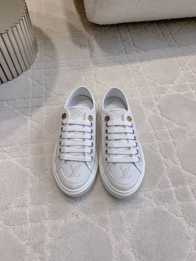 Factory Price P Unisex Louis Vuitton New Vintage Casual Sneakers. A Very Sophist