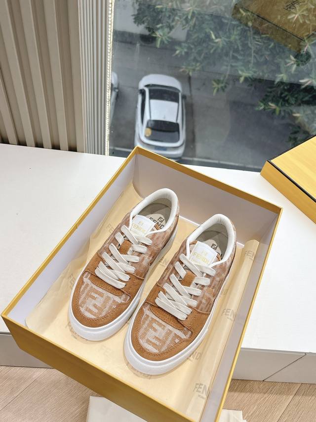 G036 Latest Version, Couple's Style. Fendi 2025 New Color Series Casual Sneakers