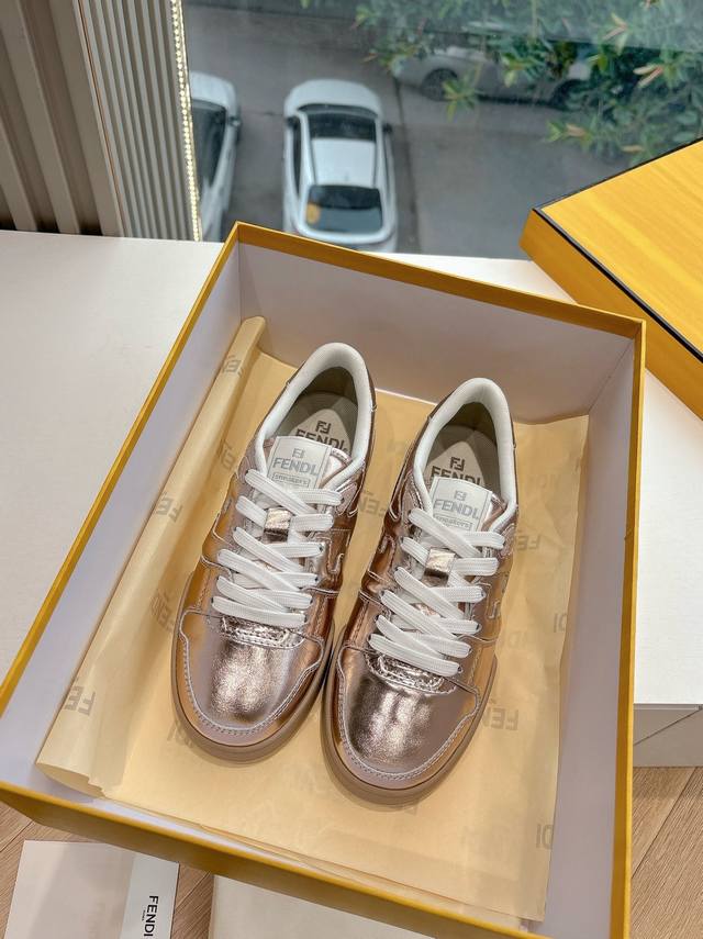 Men's 10G036 Latest Version Couple's Edition Fendi 2025 New Color Series Casual