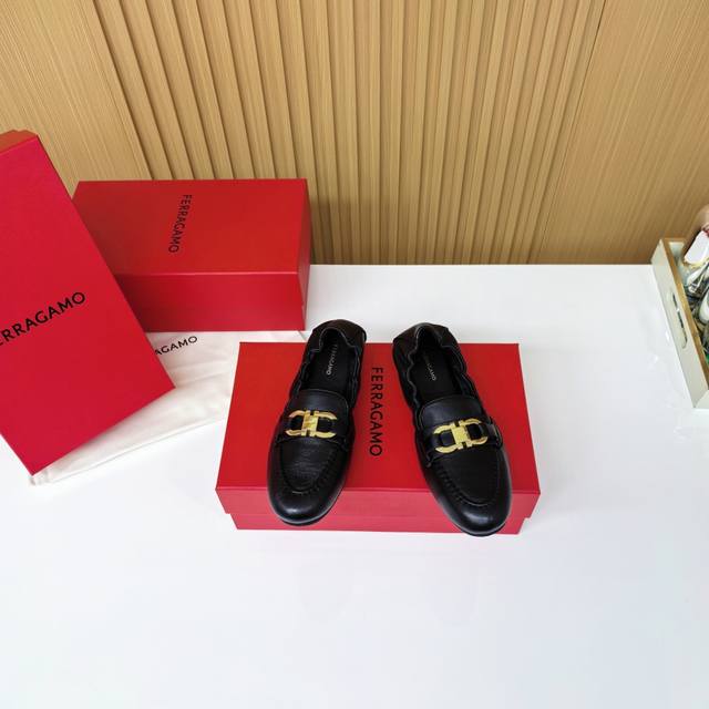 Made In Guangdong, Original Single-Grade Quality, Authentic Replica Of Ferragamo