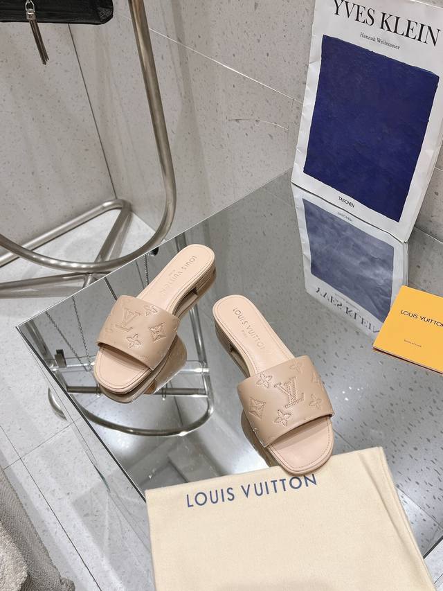 2025 Latest L-Series Early Spring Collection. This Neo Revival Flat Sandal Reint