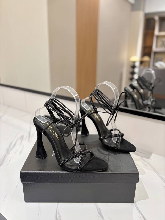 Factory Price: Ysl Saint Laurent Diamond Strap Elegant And Sophisticated High-He