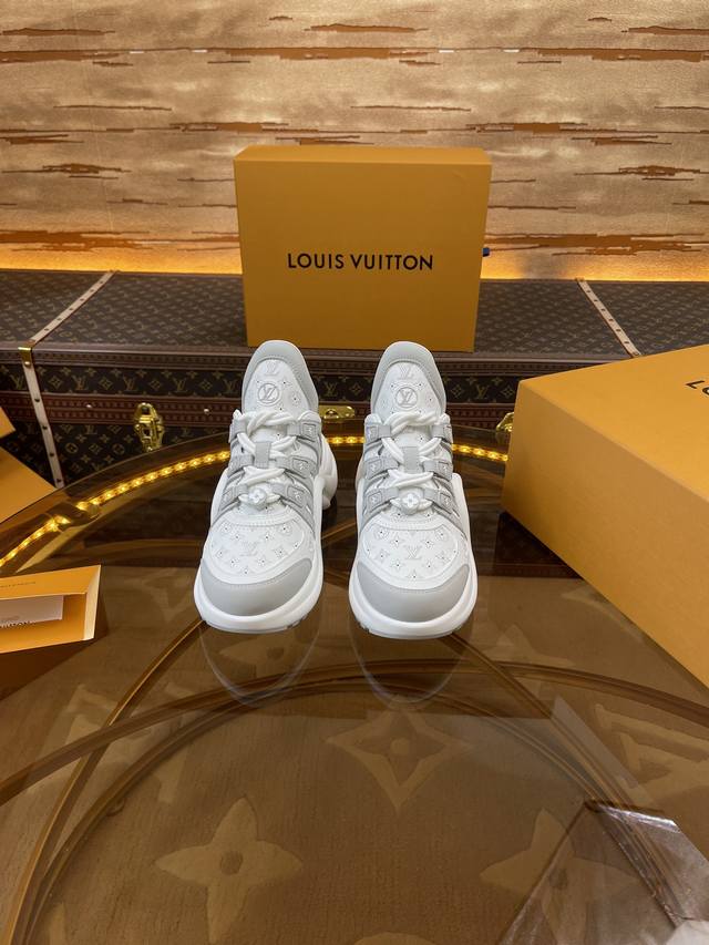 Factory Price P Top-Tier Version 2025 New Lv Floral Half-Slip-On Archlight Donke