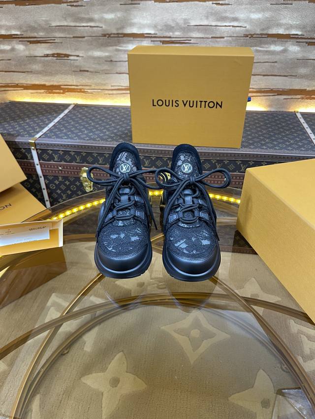 Factory Price P Top-Tier 2025 New Model Lv Half-Slip-On Archlight Donkey-Brand C