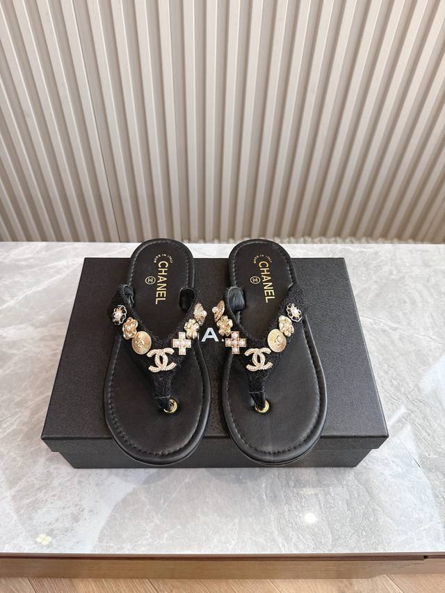 Factory-Direct Top-Tier Version Chanel Runway-Inspired Slippers, Completely Auth