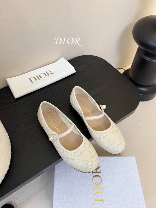 Dio* Cd House 2025 Early Spring Pearl Mary Jane Shoes Elegant, Sophisticated, Cl