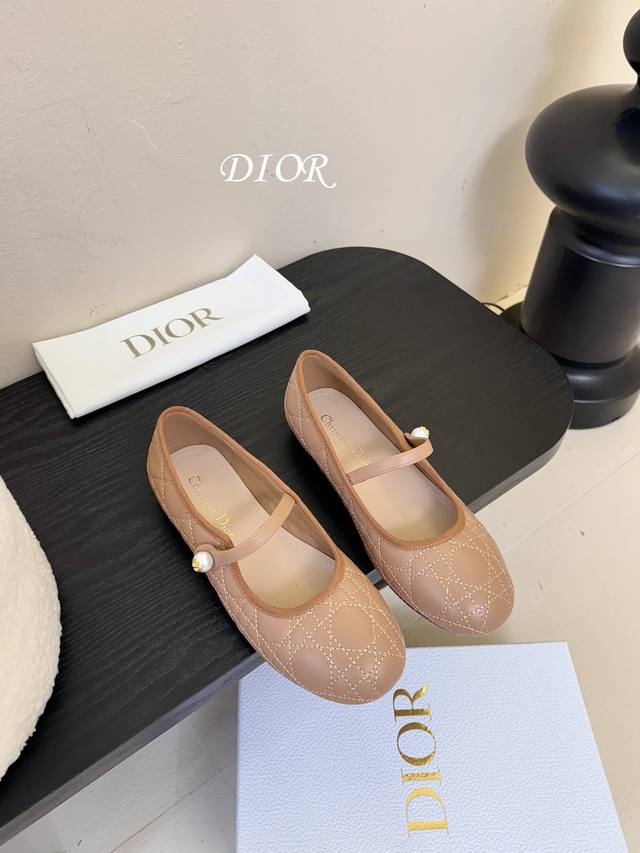 Dio* Cd House 2025 Early Spring Pearl Mary Jane Shoes Elegant, Sophisticated, Cl