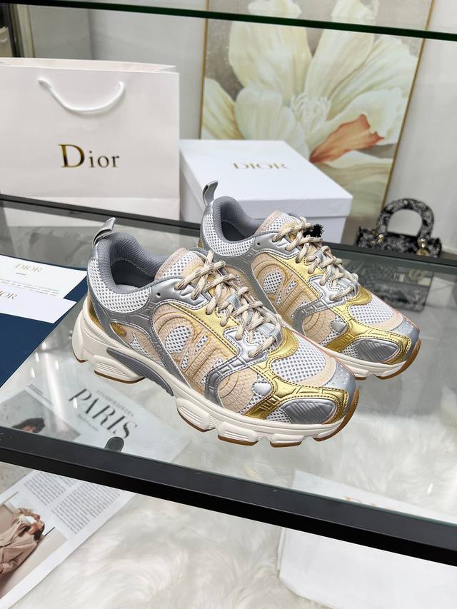 Men's Size +10 Chrono High-Top Running Shoes Fall New Arrival, Featuring A Beige