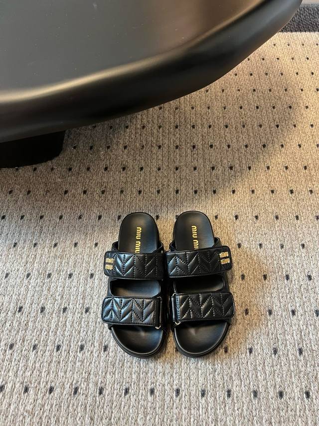Miu Mi* 25 Two-Strap Raffia-Woven Sandal Miumi* Spring/Summer New Flat Lambskin