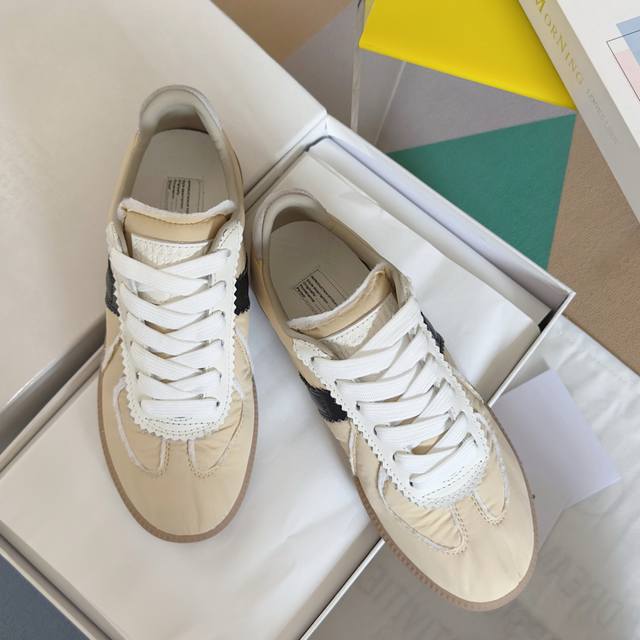 Top-Tier Version: Couple's Edition Maisonmargiela Mm6 Margiela Couple's Edition