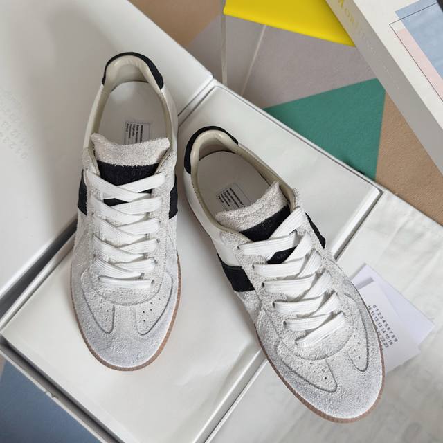 Top-Tier Version: Couple's Edition Maisonmargiela Mm6 Margiela Couple's Edition