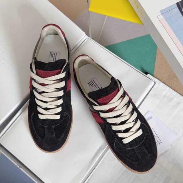 Top Version: Couple's Edition Maisonmargiela Mm6 Margiela Couple's Edition Train