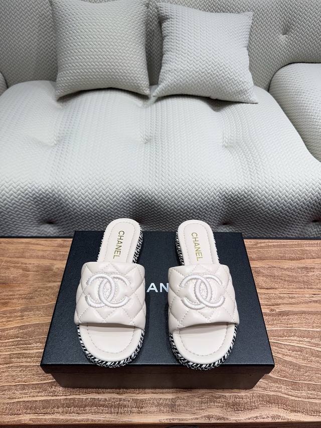 Chane* | Classic Chanel-Inspired Fashion For Spring And Summer. Double C Straw-W