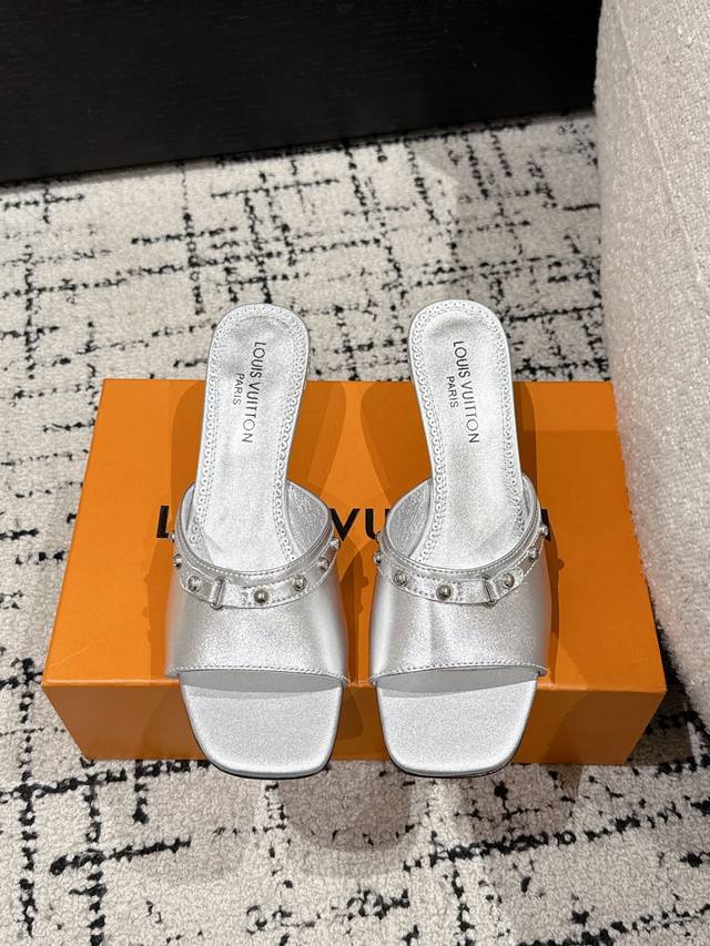 Louisvuitton 2025 Spring/Summer New Arrival Black And White Three-Color Cat Heel