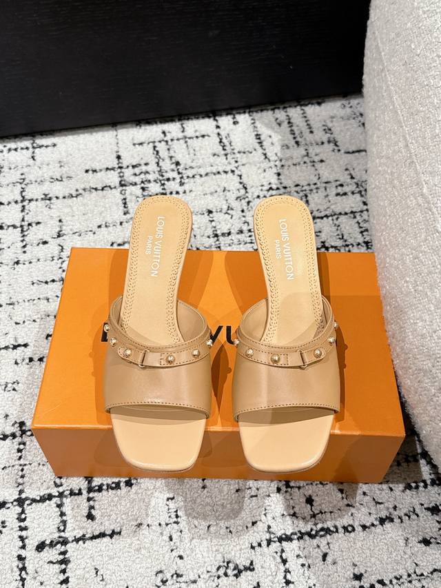 Louisvuitton 2025 Spring/Summer New Arrival Black And White Three-Color Cat Heel