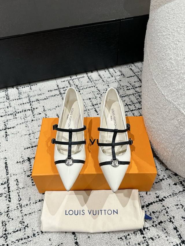 Top-Tier Version Louis Vuitton 25 Spring/Summer Pointed-Toe High Heels Eagle-Bea