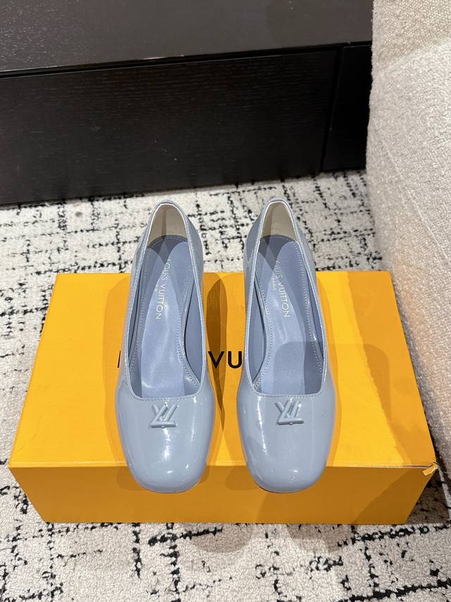 Louis Vuitton 25 Swing Latest 5.5-Inch Chunky Heel Mary Jane Pumps Sleek And Ele