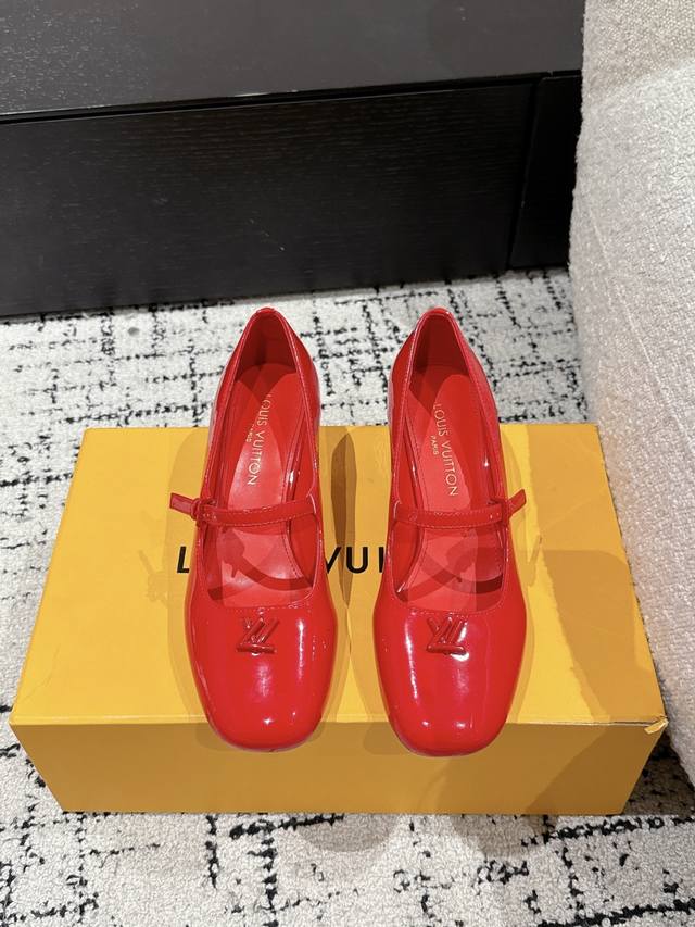 Louis Vuitton 25 Swing Latest Round-Toe Buckle 5.5-Inch Heel Mary Jane Shoes Sim