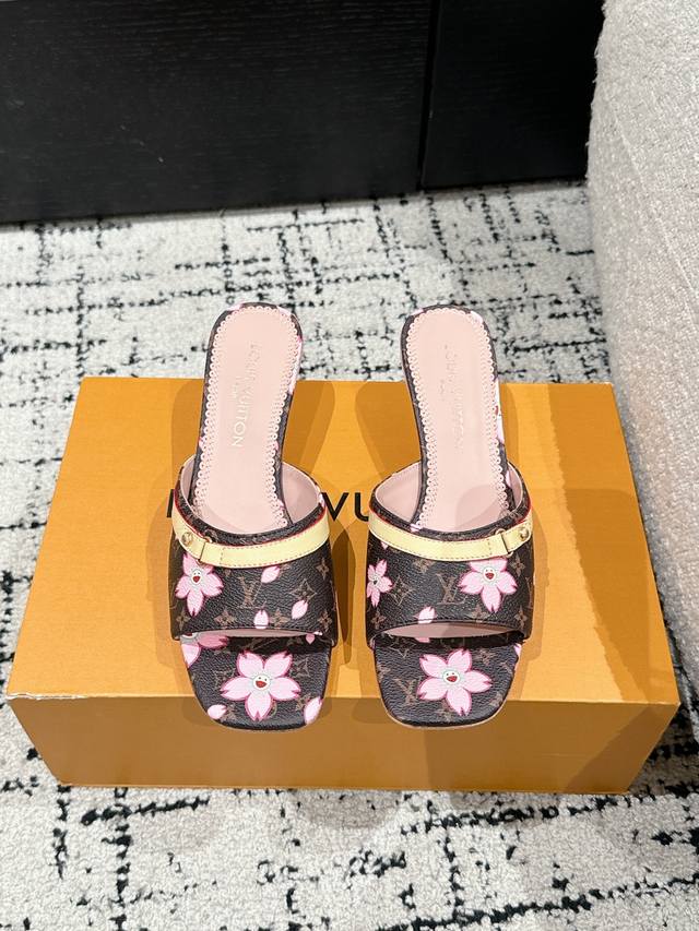 Takashi Murakami X Louis Vuitton 25 6Am Square-Toe Open-Toe Flip-Flops It's Hard