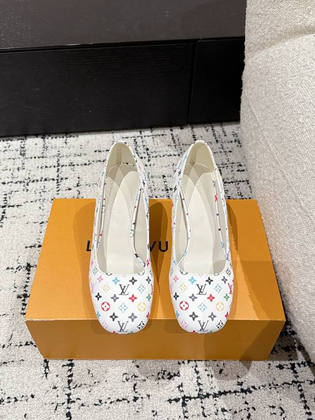 Louis Vuitton 25 Swing Latest Chunky Heel Mary Jane Sandals Simple And Elegant,