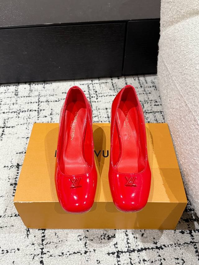 Louis Vuitton 25 Swing Latest Chunky Heel Mary Jane Sandals Simple And Elegant,