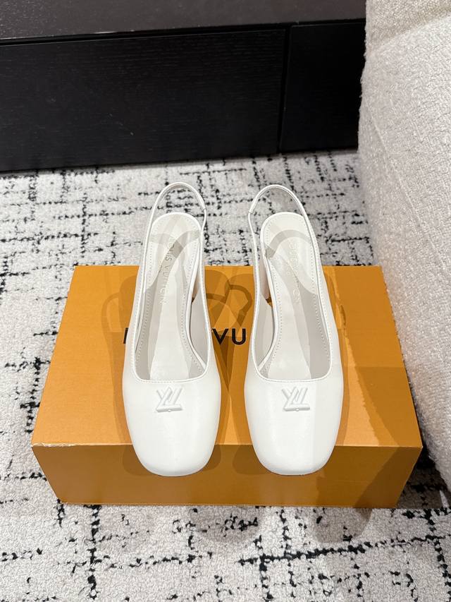 Louis Vuitton 25 Swing Latest Chunky Heel Mary Jane Sandals Simple And Elegant,