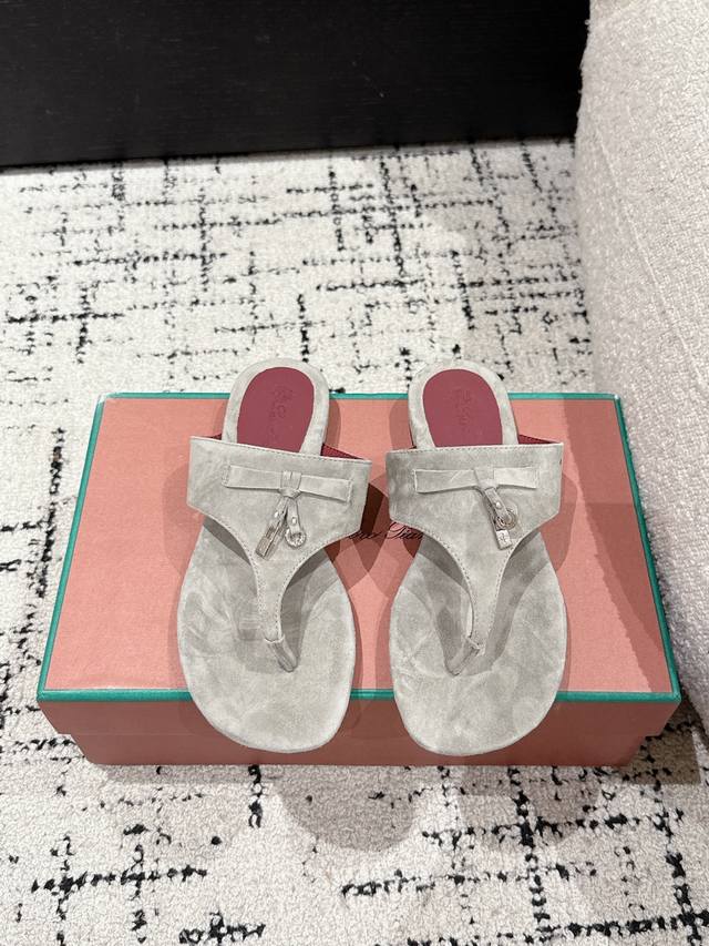 Top-Tier Version, Premium Quality Loro Piana L New British-Style Thong Sandals,