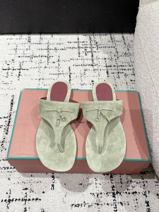 Top-Tier Version, Premium Quality Loro Piana L New British-Style Thong Sandals,