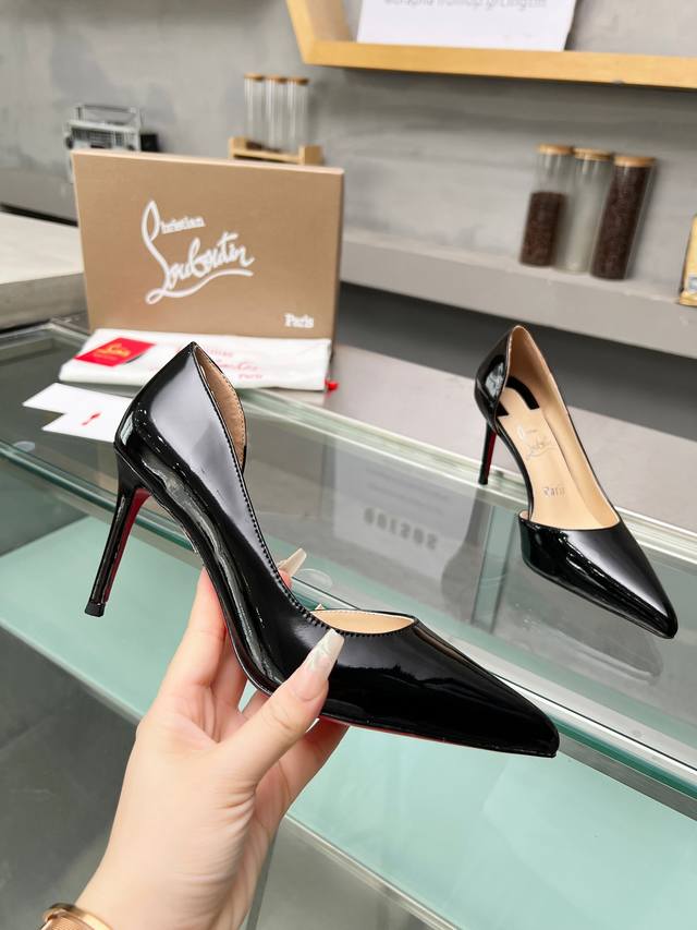 Christianlouboutin Road Platinum Cl Red Sole Shoes