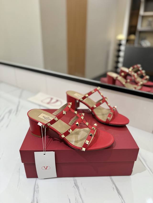 Factory Price: Valentino Valentino Studded Vt Classic 6.0Cm Chunky Heel Sandals,