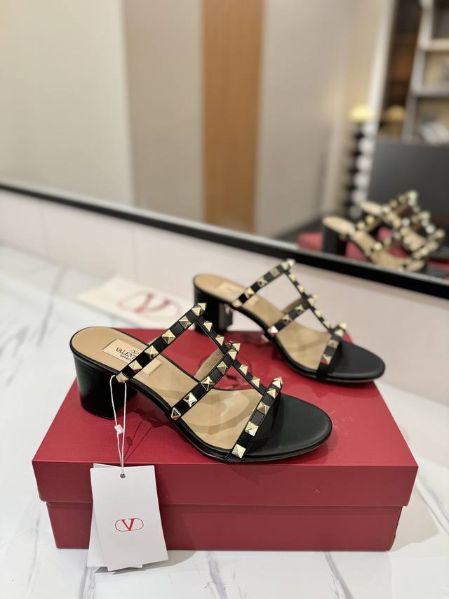 Factory Price: Valentino Valentino Studded Vt Classic 6.0Cm Chunky Heel Sandals,