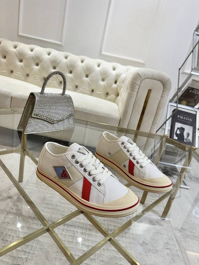 Men's +10 Botte Vene Bv25Ss New Retro Eliot Sneakers Launch And Immediately Beco