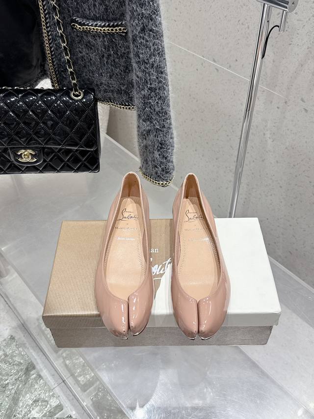 Christian Louboutin X Maison Margiela Split-Toe Flat Shoes Maison Margiela And C