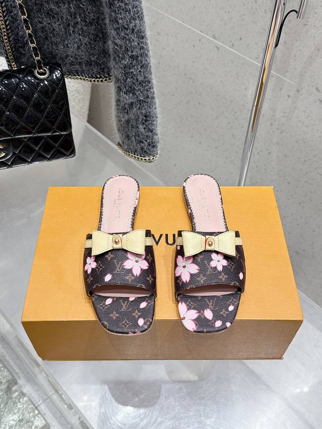 Louisvuitton 2023 Spring/Summer New Arrival Bow Heeled Flat Sandals It's Hard No