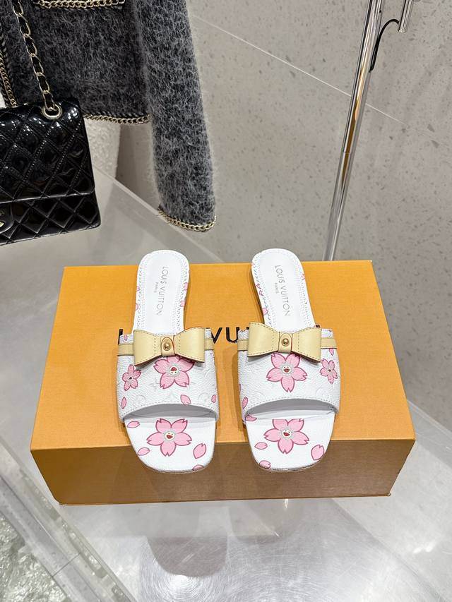 Louisvuitton 2023 Spring/Summer New Arrival Bow Heeled Flat Sandals It's Hard No