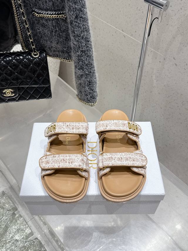Premium Quality Dior 25 Dioract Flat Toe-Post Sandals Beach Flip-Flops Compared