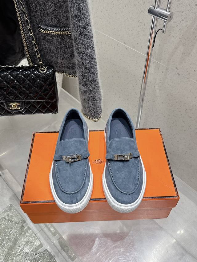 Premium-Grade Couple's Set Men's Size 10 Hermes Kelly Buckle Thick-Soled Loafer