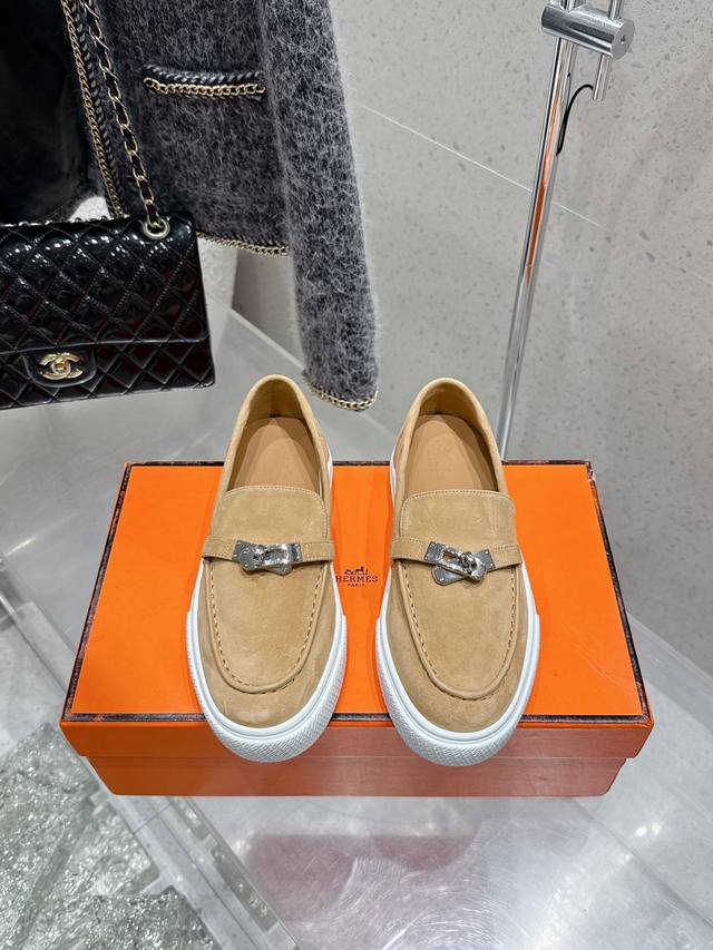 Premium-Grade Couple's Set Men's Size 10 Hermes Kelly Buckle Thick-Soled Loafer