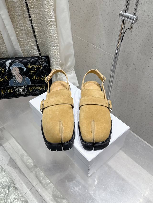 Maisom Margiela Mm6 Margiela Classic Split-Toe Sandals This Ultra-Popular Item I